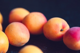 油桃品种(油桃品种选购，美味与营养并存)